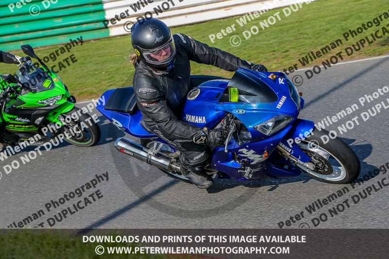 PJM Wedding Photography;enduro digital images;event digital images;eventdigitalimages;mallory park;mallory park photographs;mallory park trackday;mallory park trackday photographs;no limits trackdays;peter wileman photography;racing digital images;trackday digital images;trackday photos